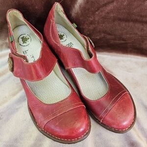 El Naturalista Heels
